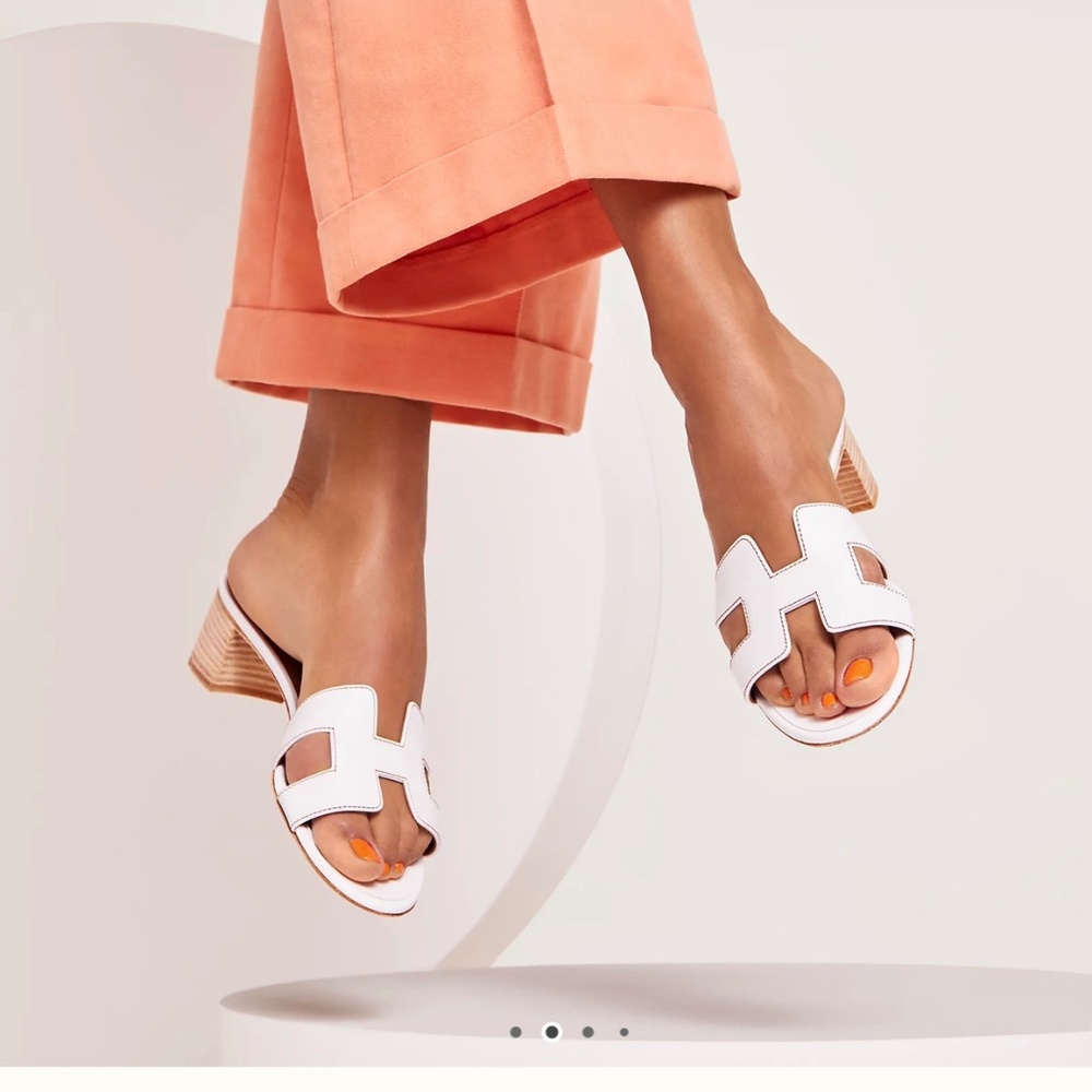 HERMES Oasis Sandal Size 7.5